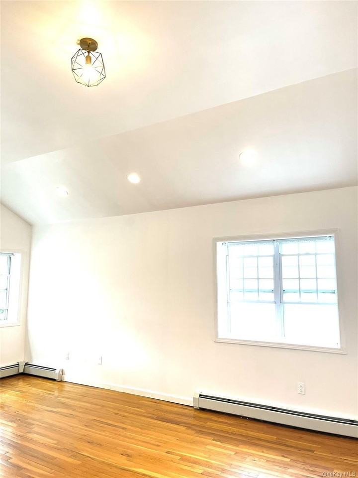 8281 88th Pl - Photo 2 of 13