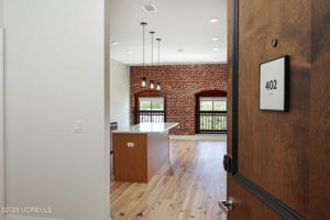 featured image of 179 Chelsea Ave #402
