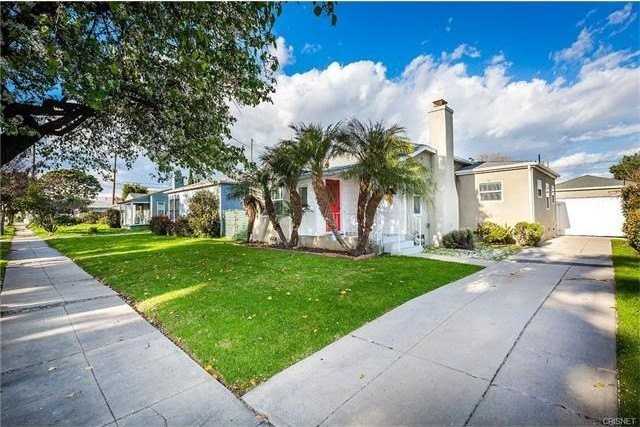 2530 S Bentley Ave - Photo 4 of 26