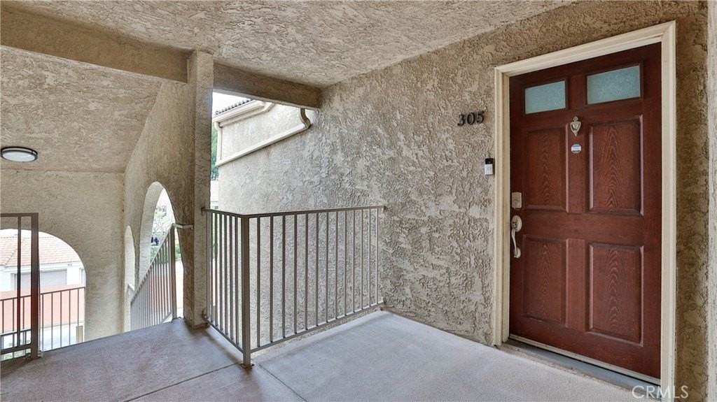 2320 Del Mar Way #305 - Photo 4 of 25