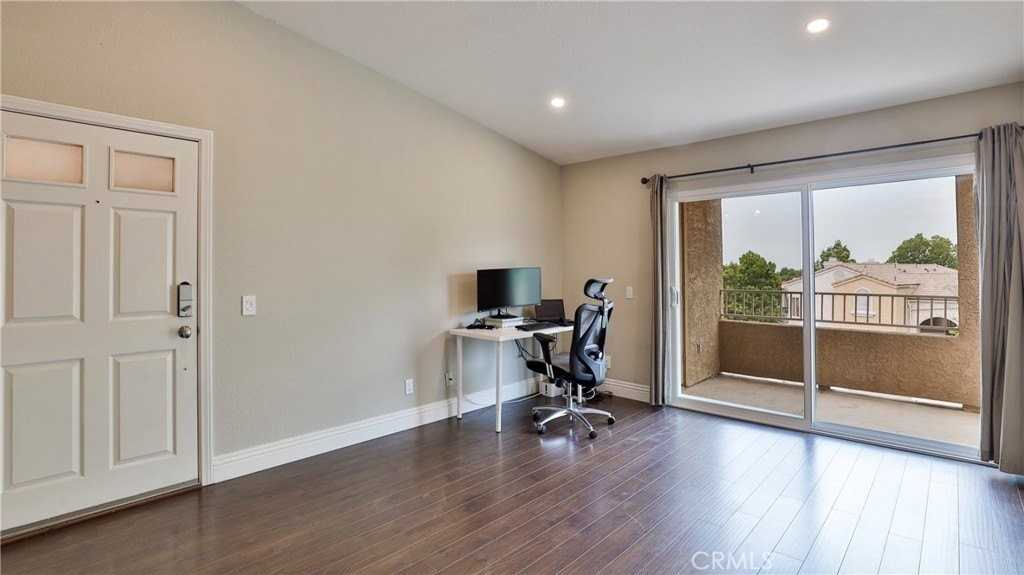 2320 Del Mar Way #305 - Photo 6 of 25