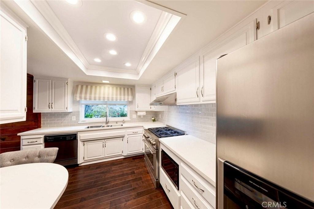 17850 Winterberry St - Photo 5 of 25