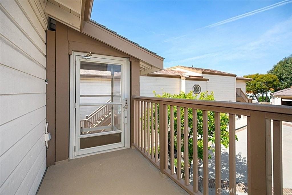 408 Pasadena Ct - Photo 7 of 27