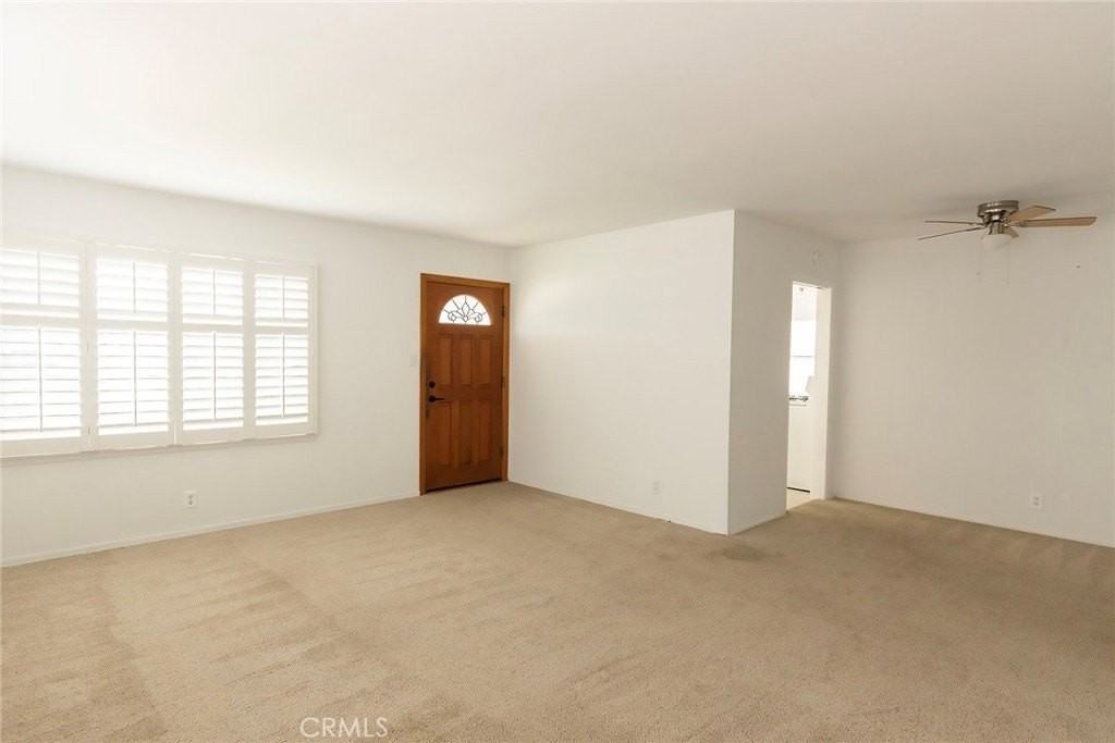 22010 Ocean Ave - Photo 2 of 24