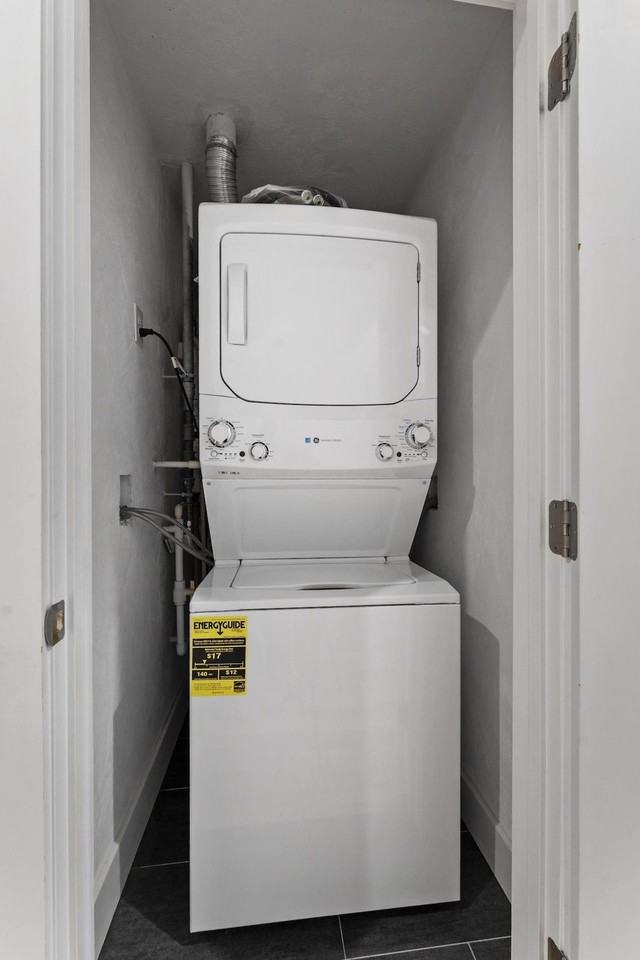1011 Bennington St #1343283P - Photo 4 of 36