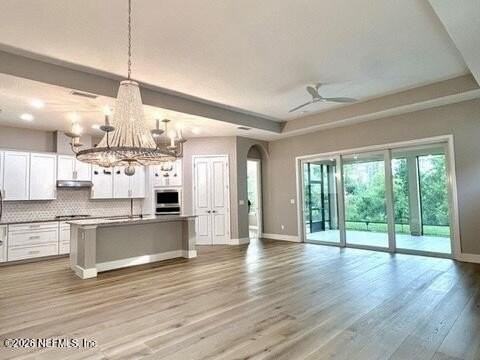 3102 Pescara Dr - Photo 3 of 22