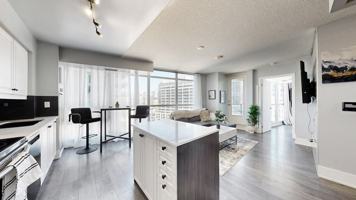 featured image of 215 Fort York Blvd