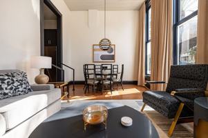 featured image of 1011 Canal St