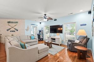 featured image of 306 Pine St S