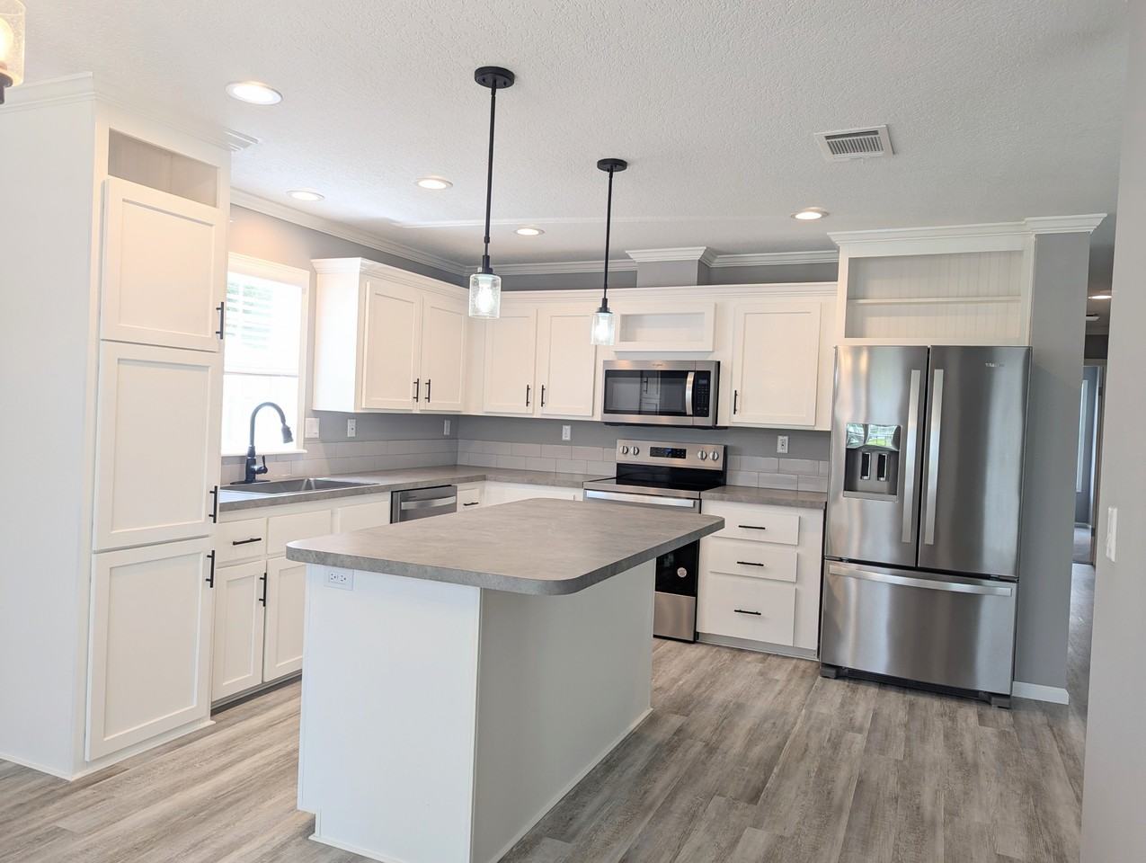 602 Choo Choo Ln #500 - Photo 5 of 19
