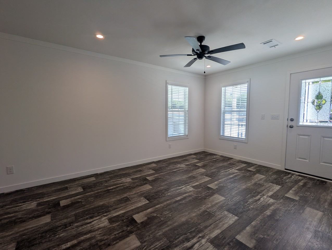 127 Coral Crest Dr #160 - Photo 6 of 13