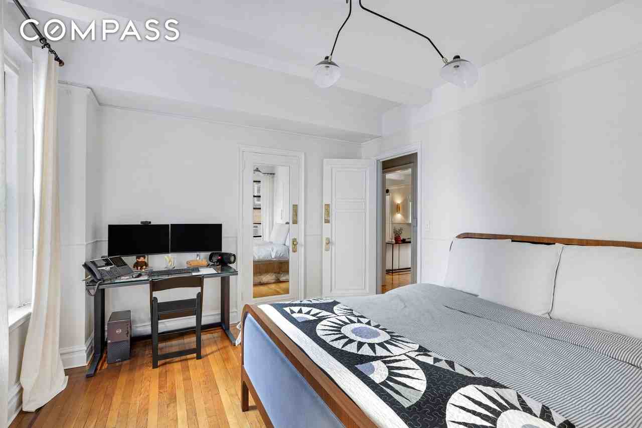 321 W 90th St #6F - Photo 6 of 9