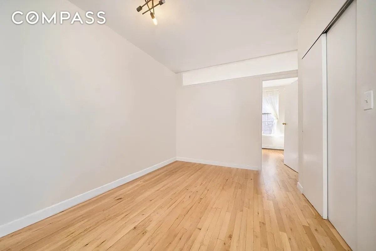 105 W 105th St #3B - Photo 2 of 7