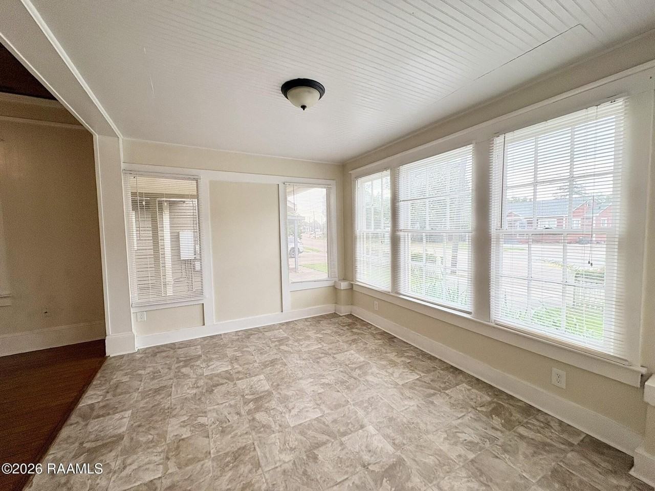 1114 W Congress St - Photo 5 of 18
