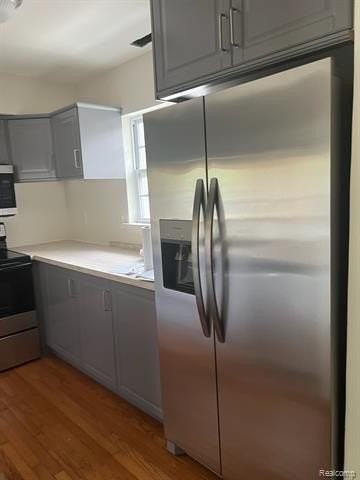 1342 Village Dr - Photo 3 of 9