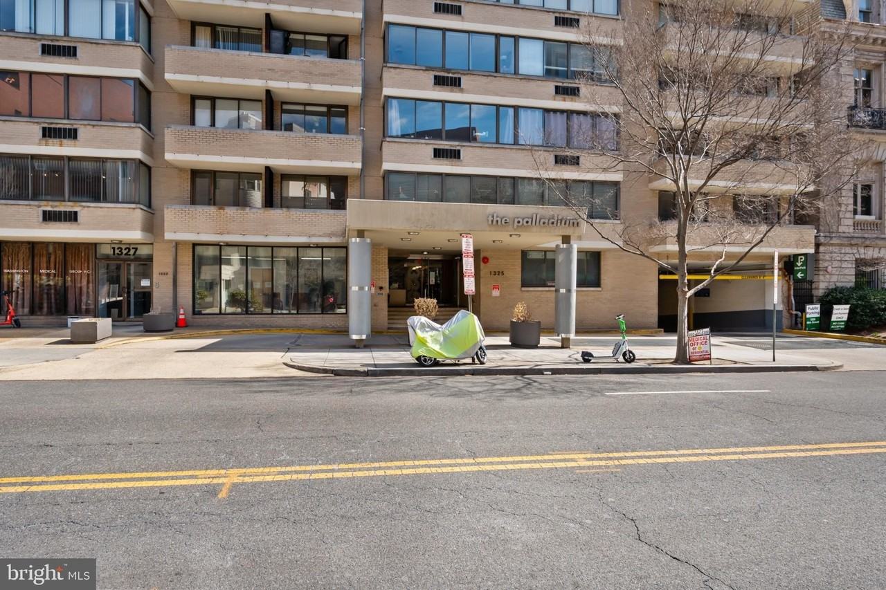1325 18th St Nw #706 - Photo 3 of 29
