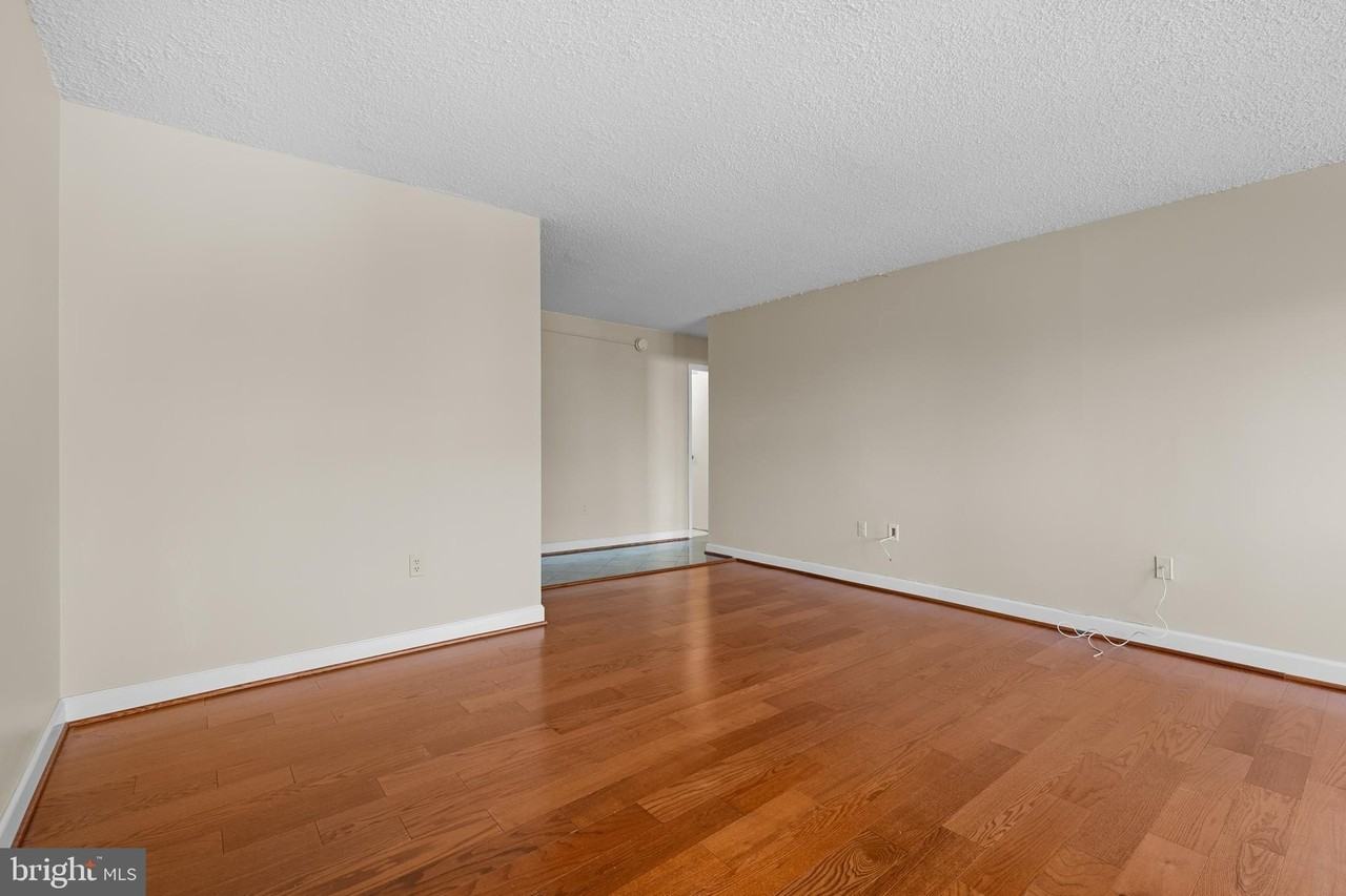 1325 18th St Nw #706 - Photo 5 of 29