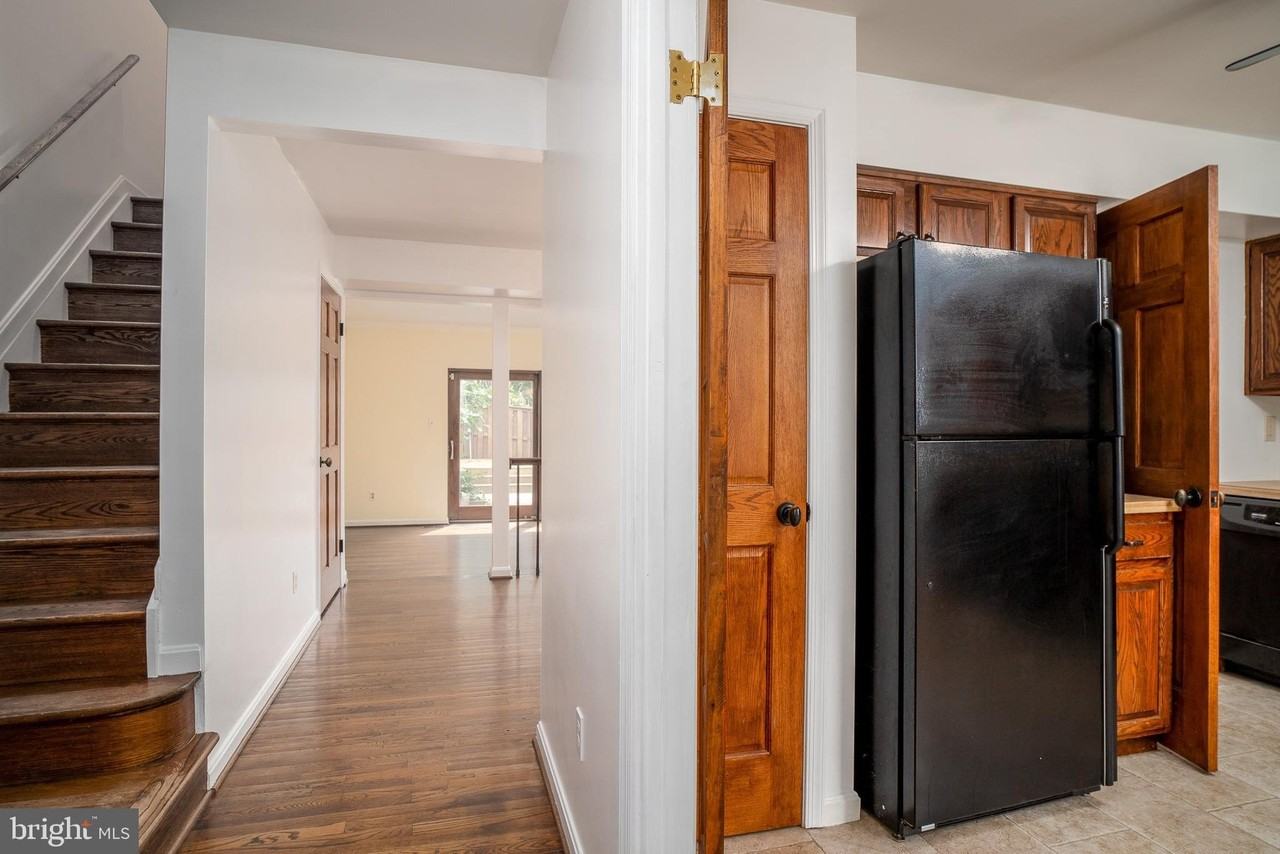 35 City Gate Ln - Photo 4 of 28