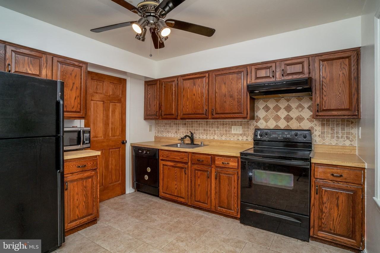 35 City Gate Ln - Photo 7 of 28