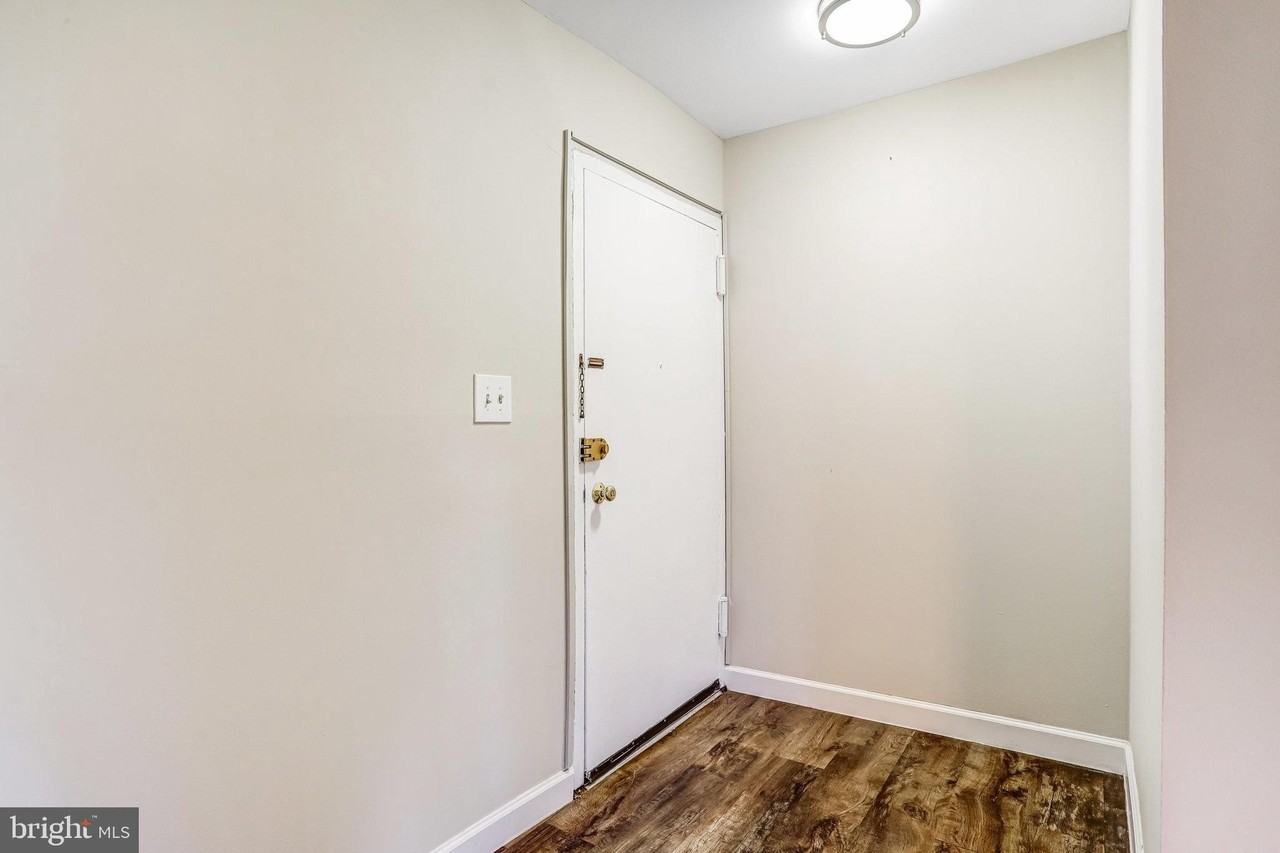 12215 Braxfield Ct #106 - Photo 3 of 37