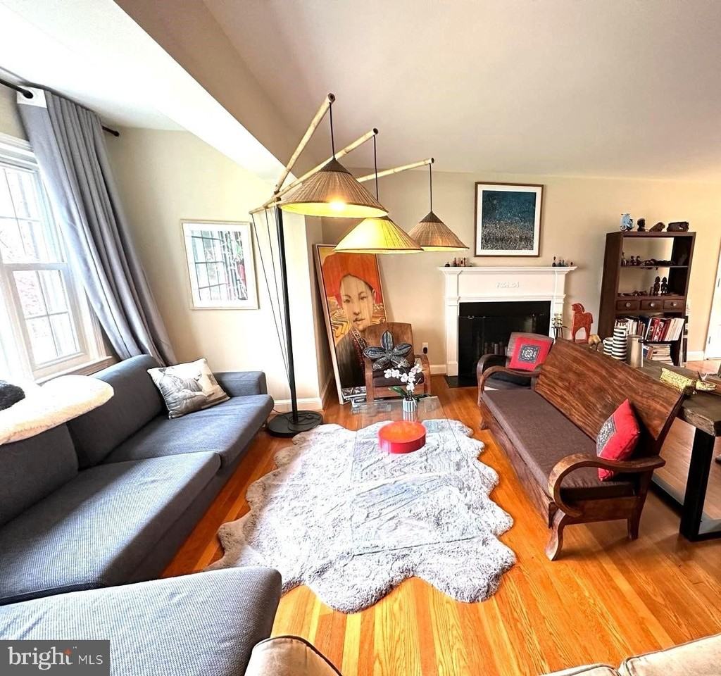 5226 Elliott Rd - Photo 4 of 32