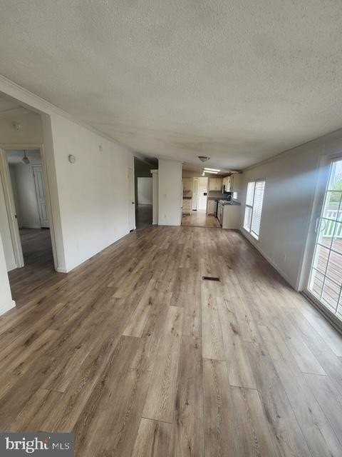 837 Callowhill Rd - Photo 2 of 23