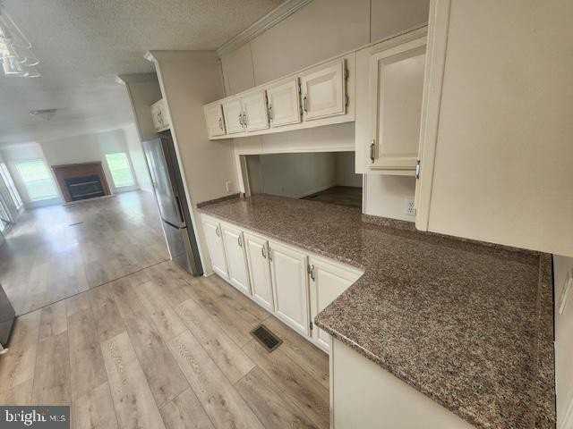 837 Callowhill Rd - Photo 6 of 23