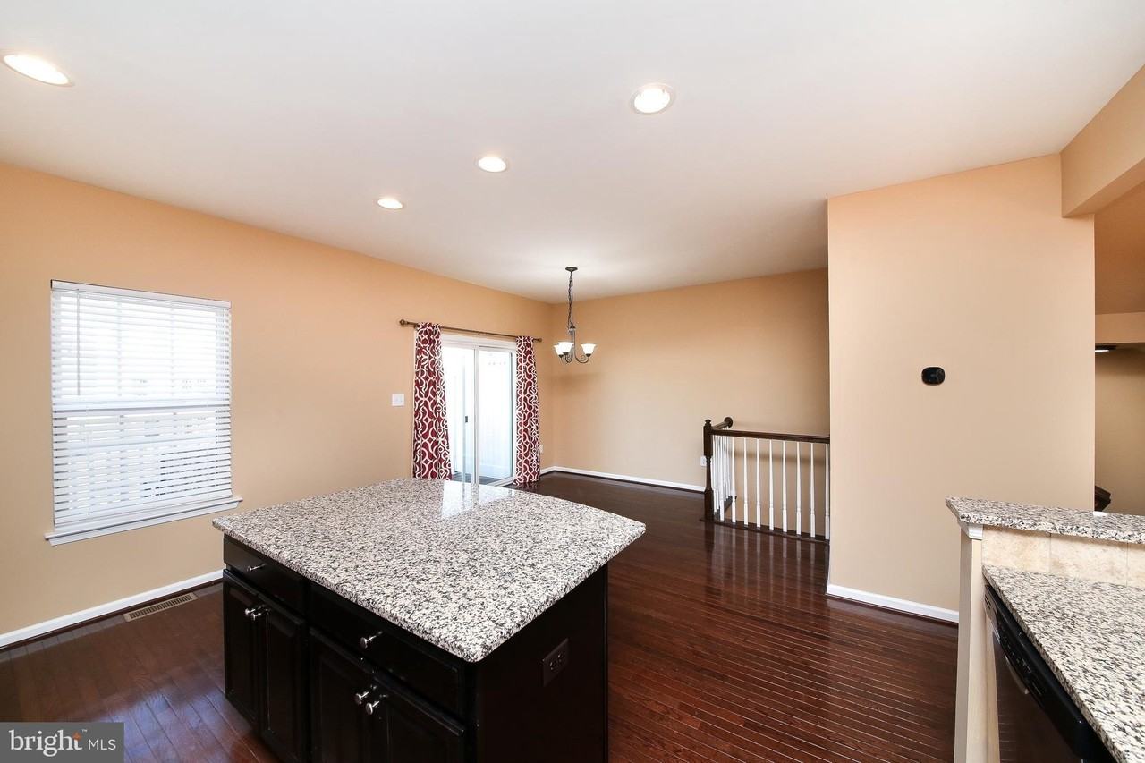 443 Arbor Blvd - Photo 6 of 21