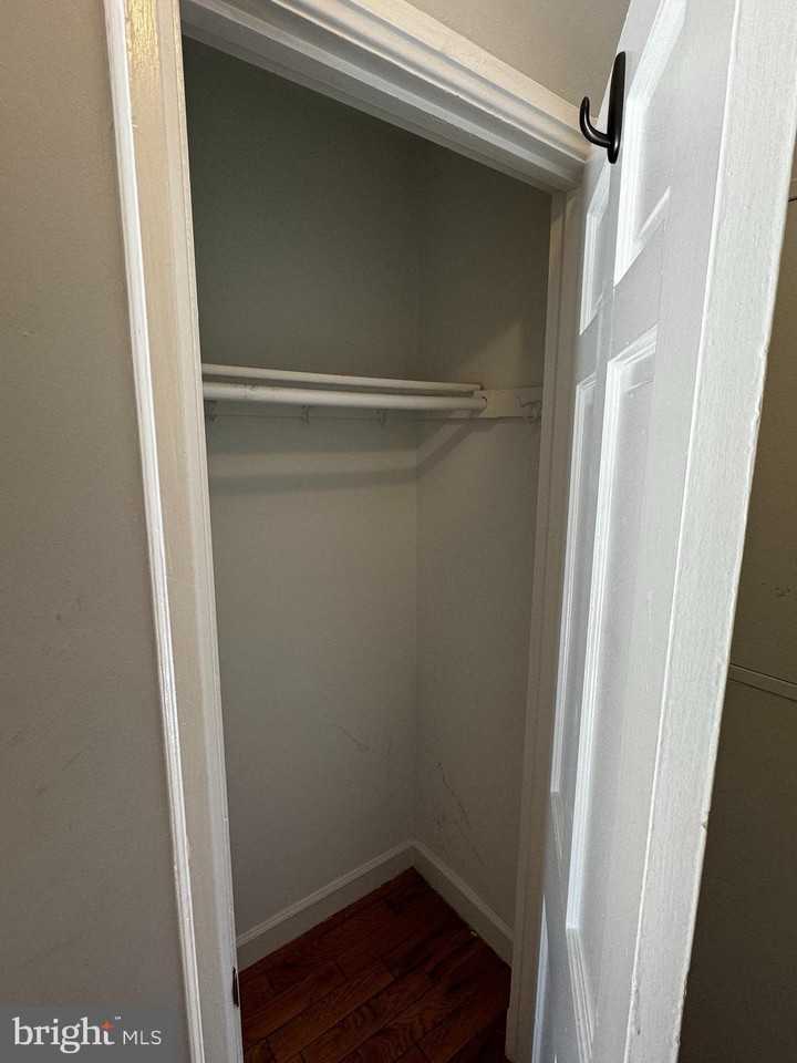 4629 36th St S #B1 - Photo 5 of 27