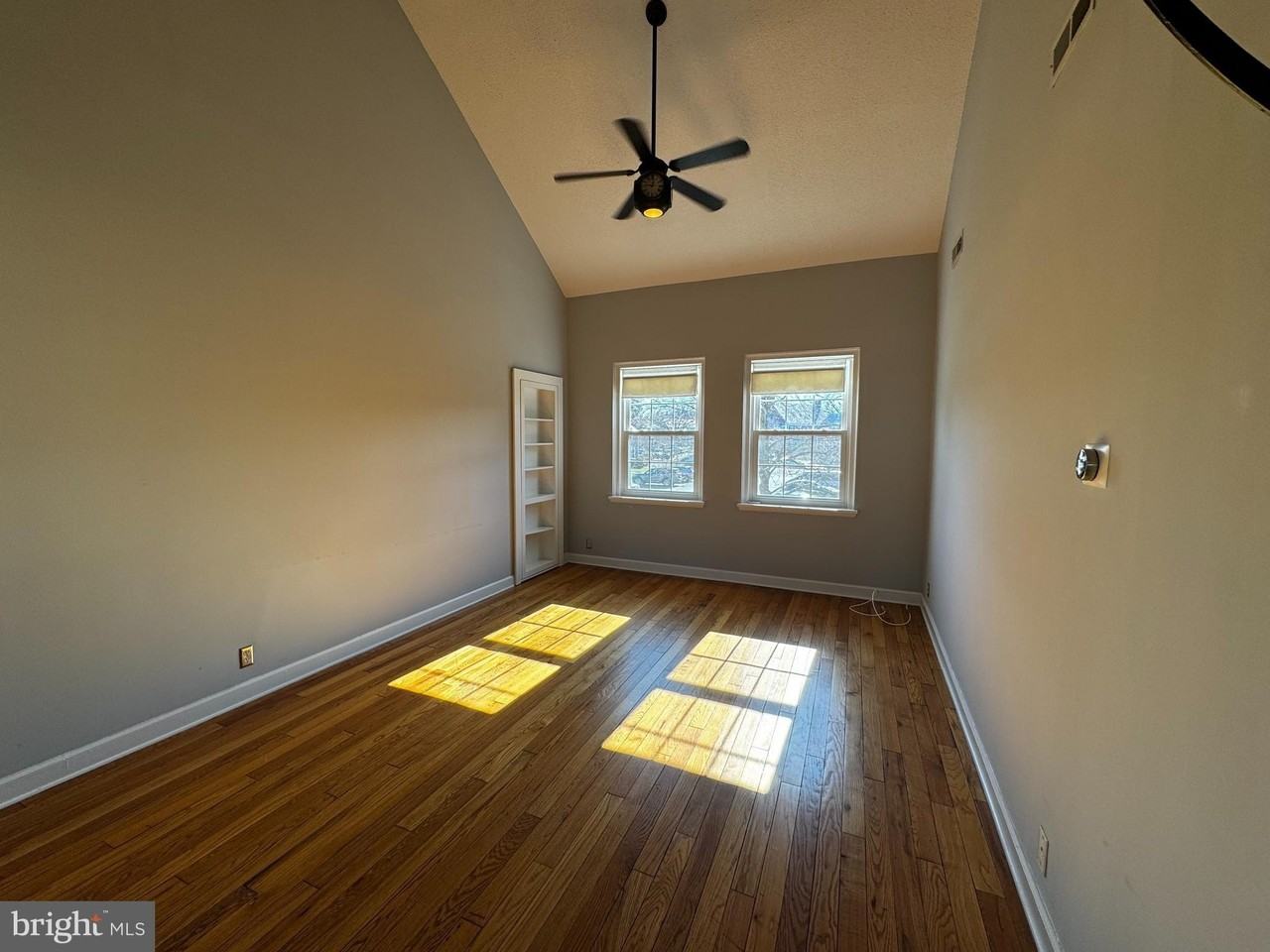 4629 36th St S #B1 - Photo 7 of 27