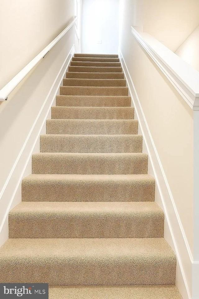 124 Manasquan Way - Photo 4 of 30