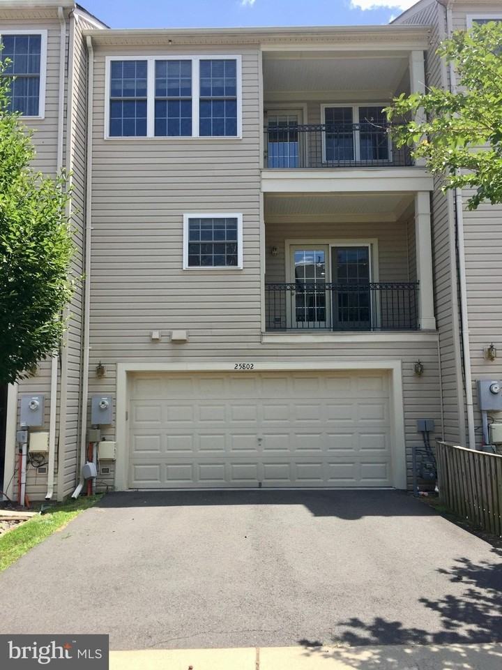 25802 Turlough Ter - Photo 2 of 27