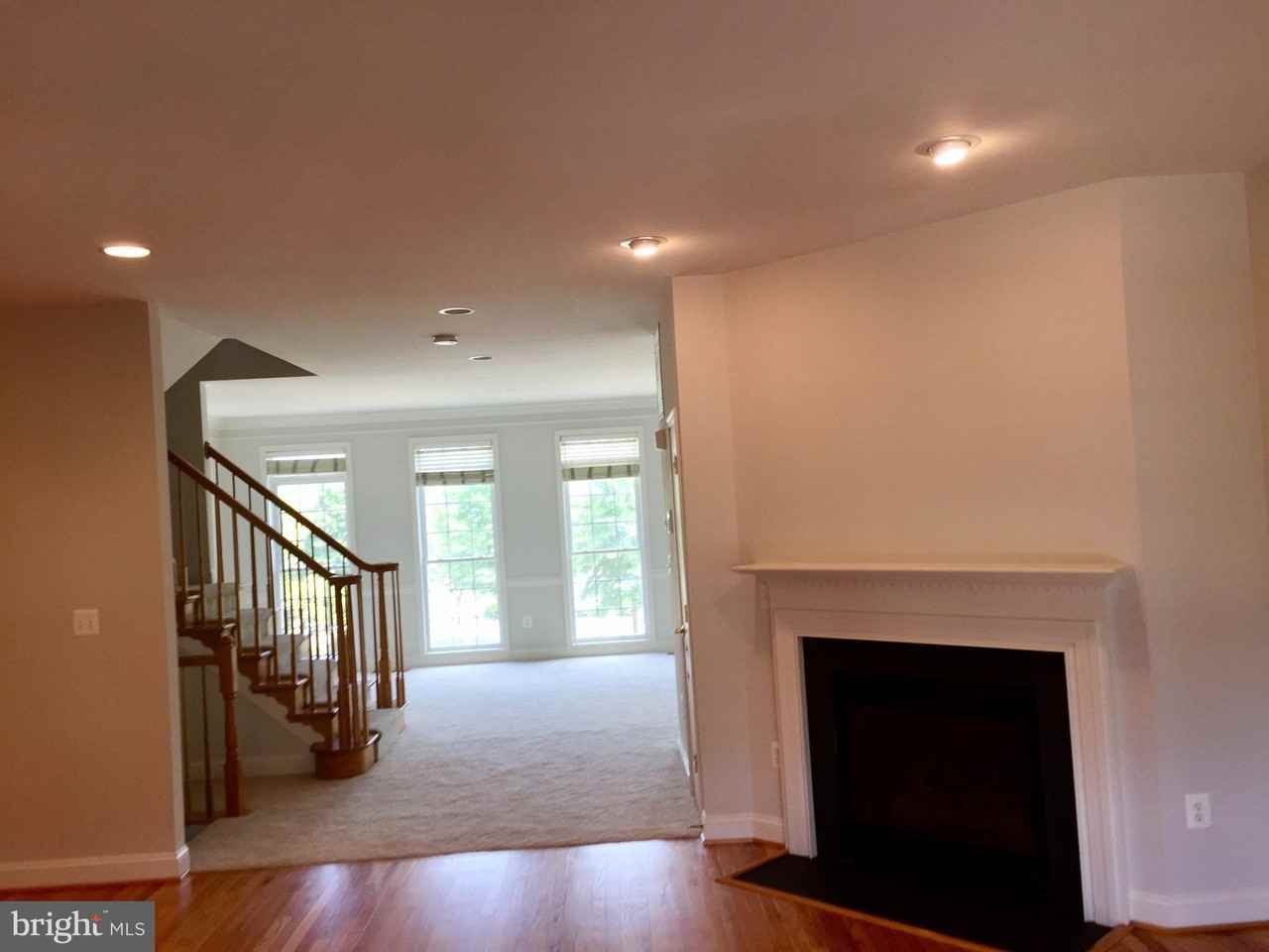 25802 Turlough Ter - Photo 4 of 27