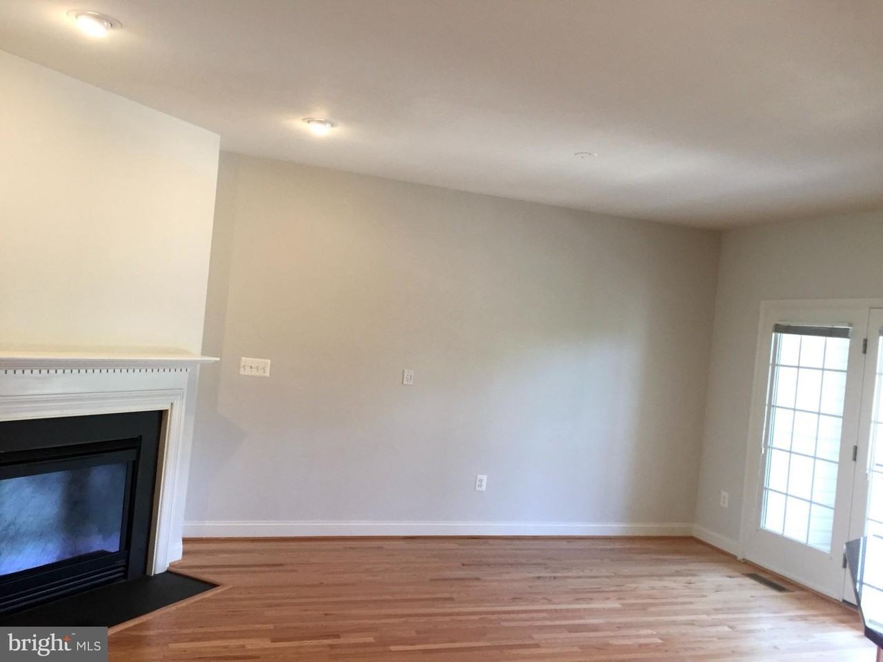 25802 Turlough Ter - Photo 6 of 27