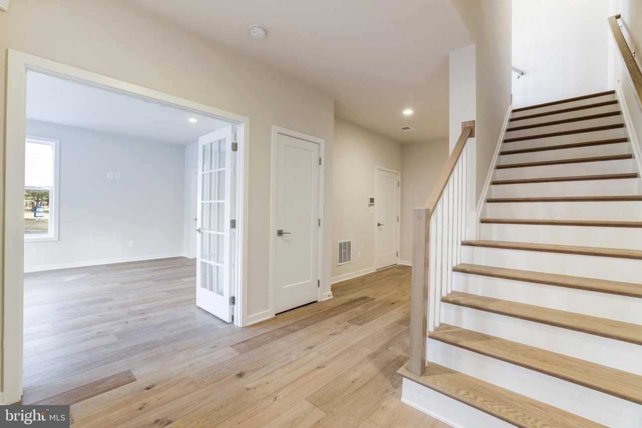 43920 Ludwell Farm Sq - Photo 3 of 35