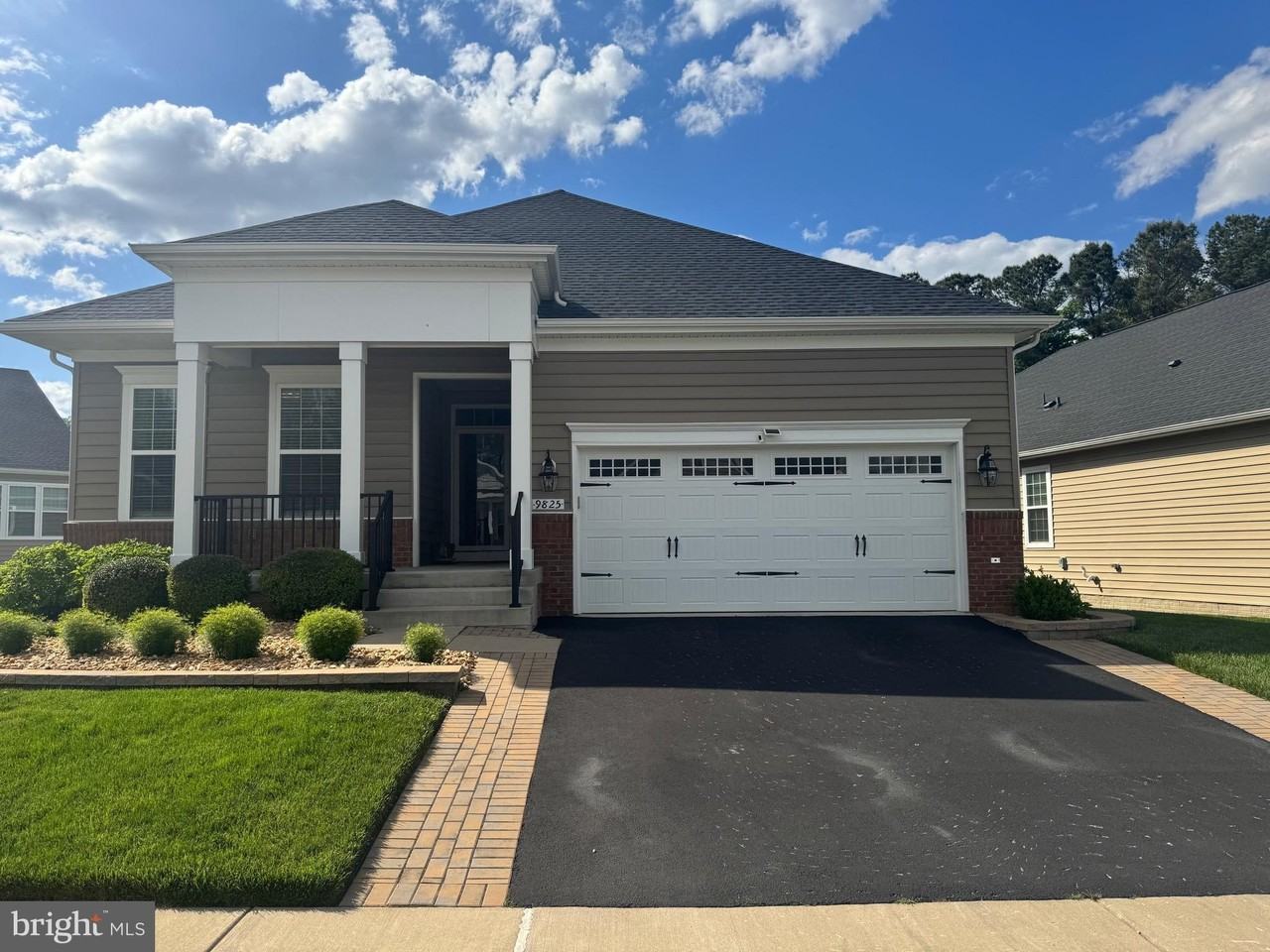 9825 White Oak Swamp Ct - Photo 2 of 31