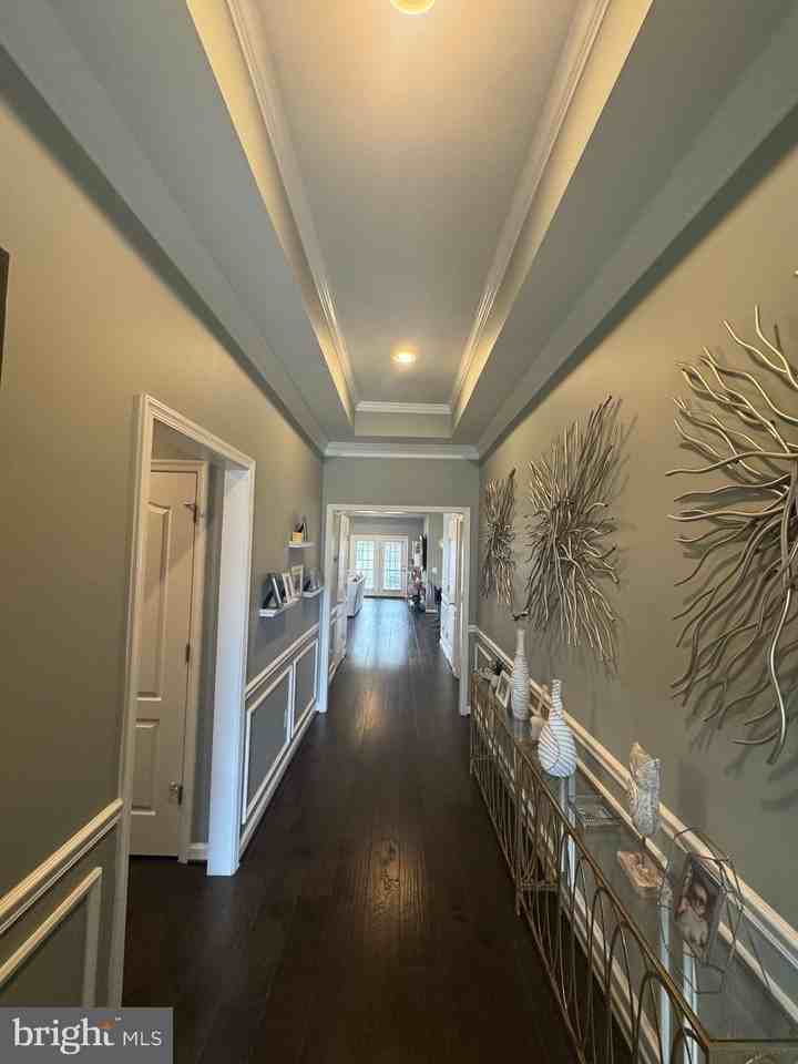 9825 White Oak Swamp Ct - Photo 4 of 31