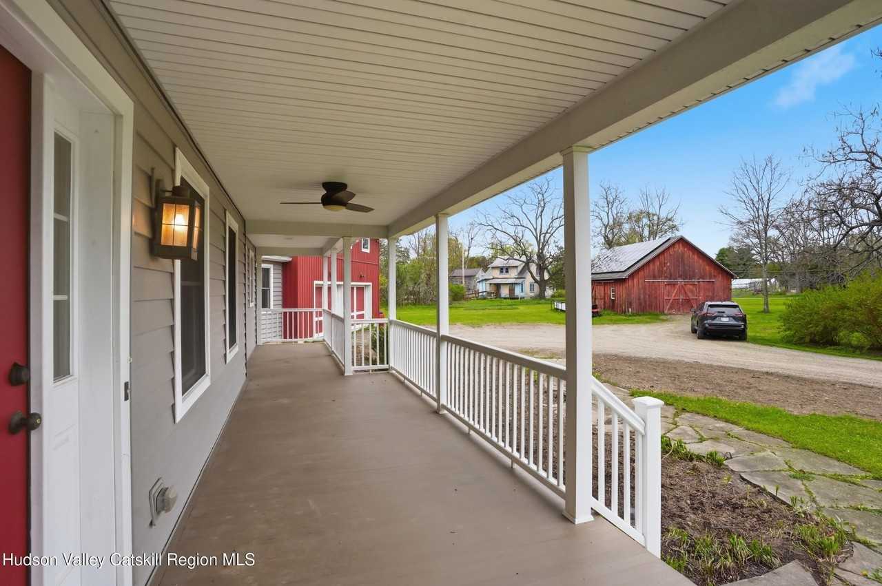 236 Lower Whitfield Rd - Photo 3 of 34