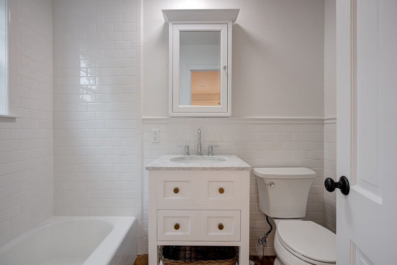760 1/2 Jenkins Ave #1 - Photo 6 of 15