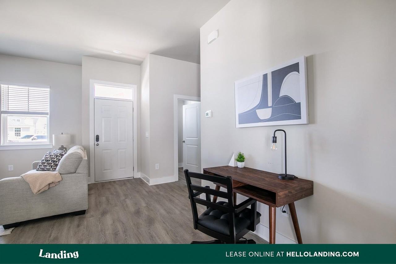8840 Henry Road - Photo 6 of 50