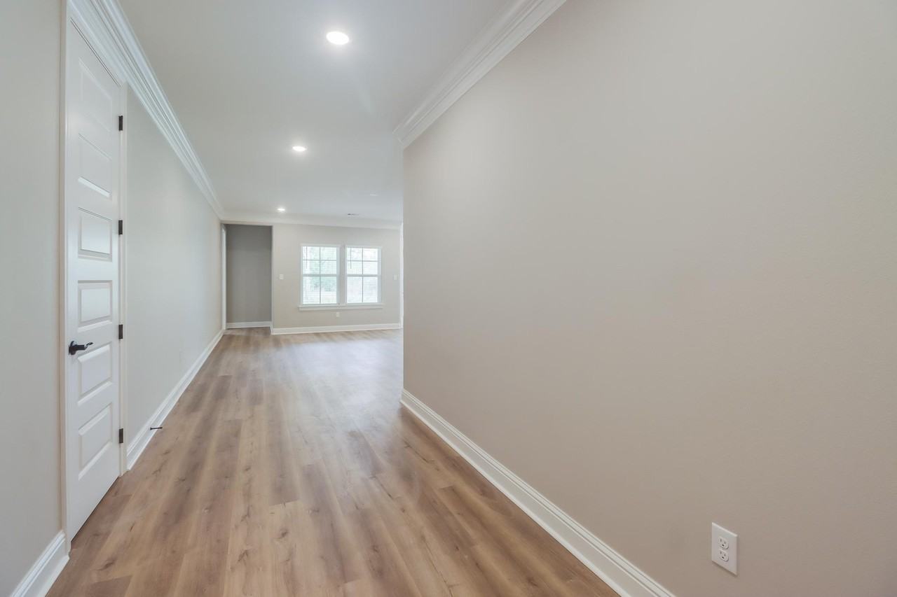 5809 Southwark Rd #1 - Photo 2 of 18