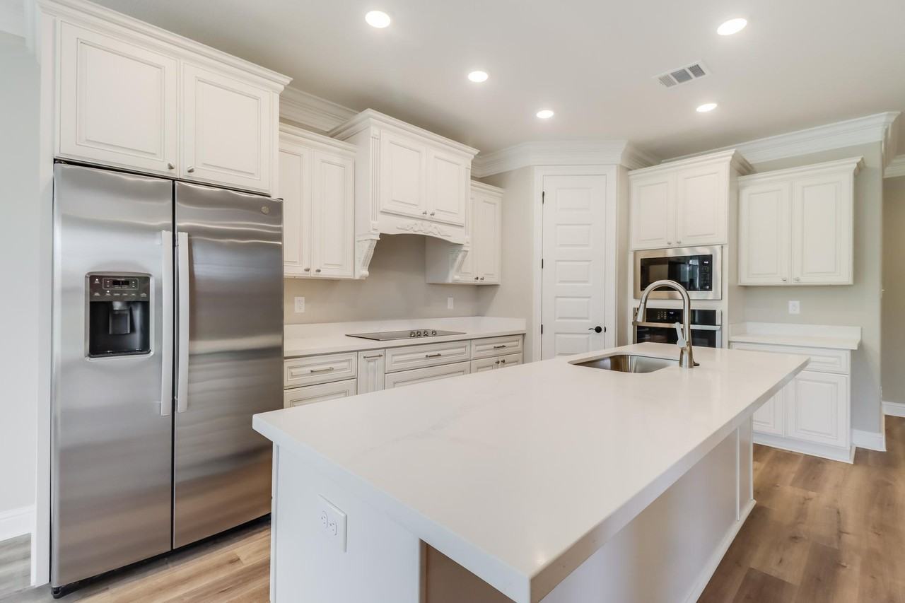 5809 Southwark Rd #1 - Photo 5 of 18