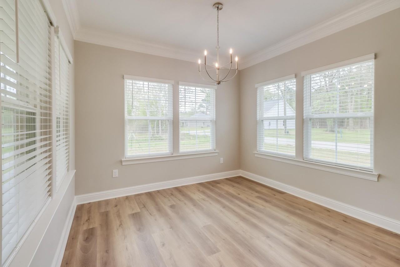 5809 Southwark Rd #1 - Photo 7 of 18