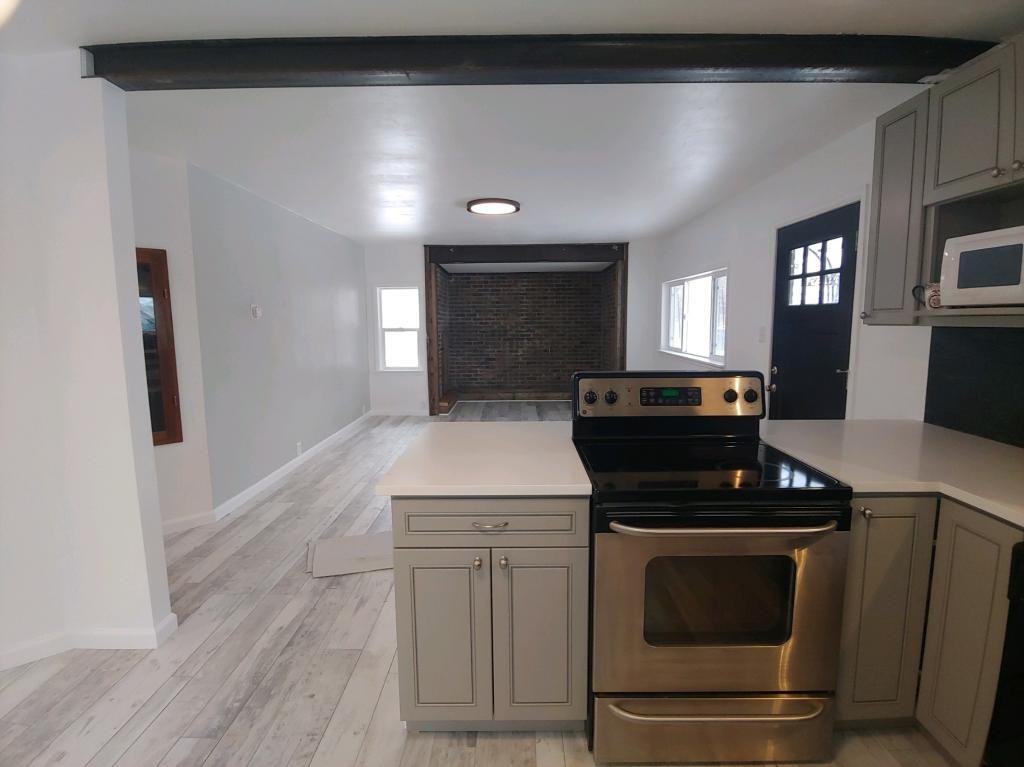 204 E Emma St - Photo 5 of 34