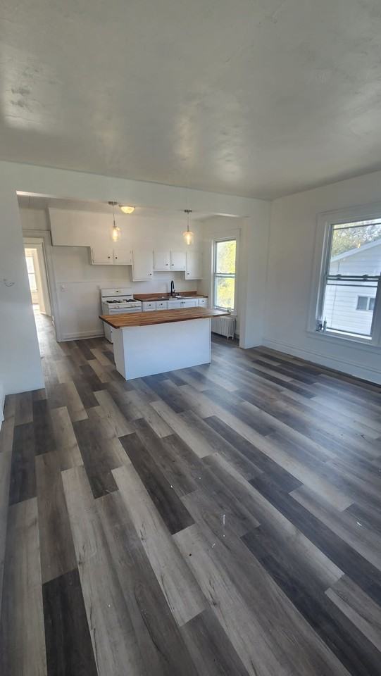 720 Central Avenue - 4 upper - Photo 2 of 8