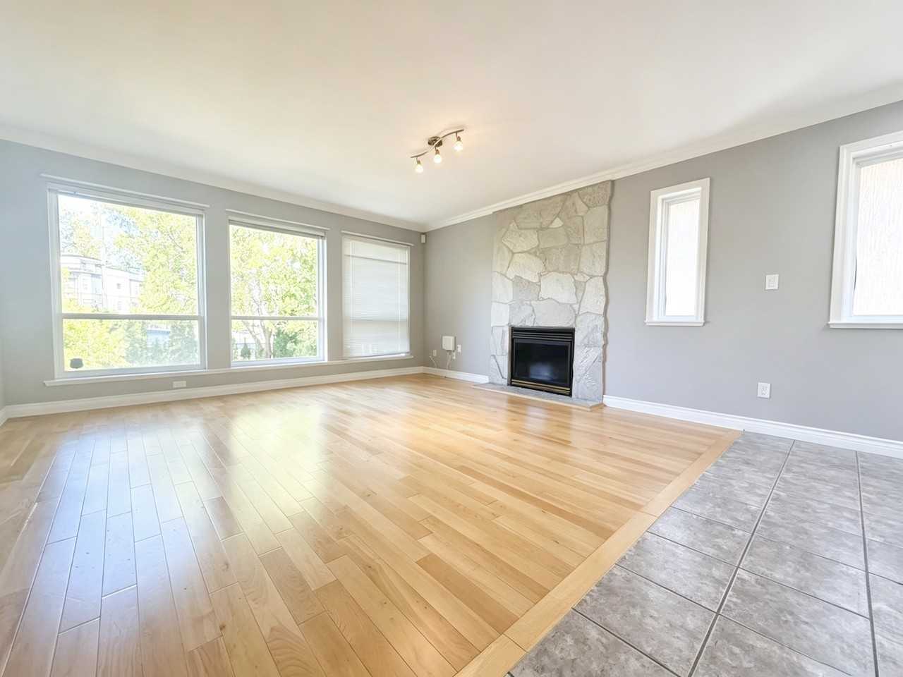 7877 168 St #1 - Photo 2 of 18