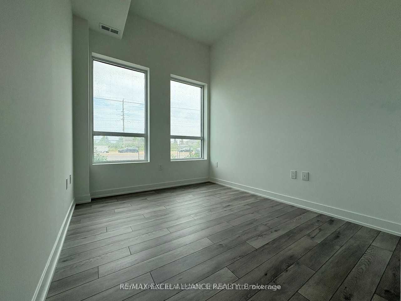 1005 Dundas Street East #146 - Photo 4 of 9