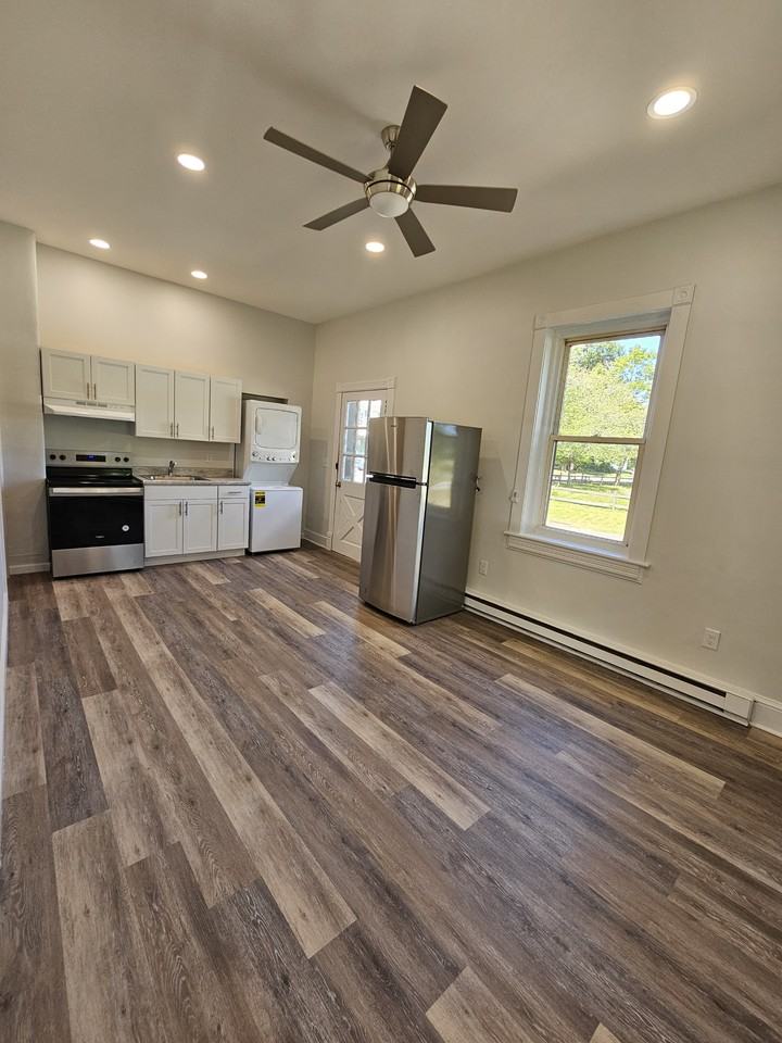 56 Old Post Rd #4