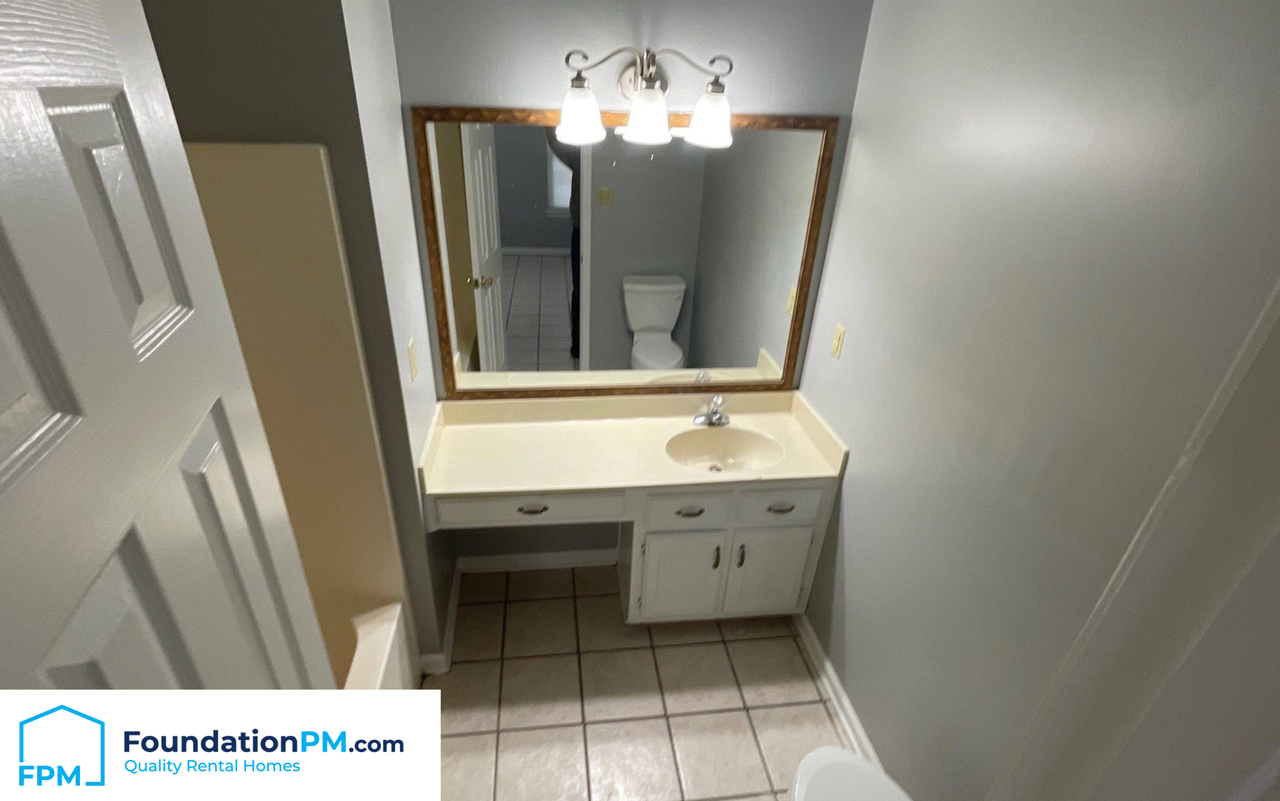 6761 Whitten Pine Dr - Photo 2 of 15