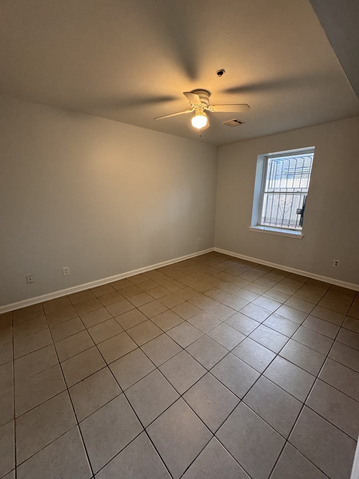 807 South 14th Street #1 - Photo 3 of 9